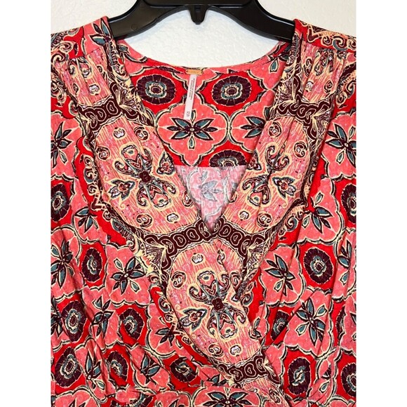 FREE PEOPLE Pink Red Hibiscus Combo Floral Paisley Peplum Top/Blouse Boho XS - Picture 3 of 12